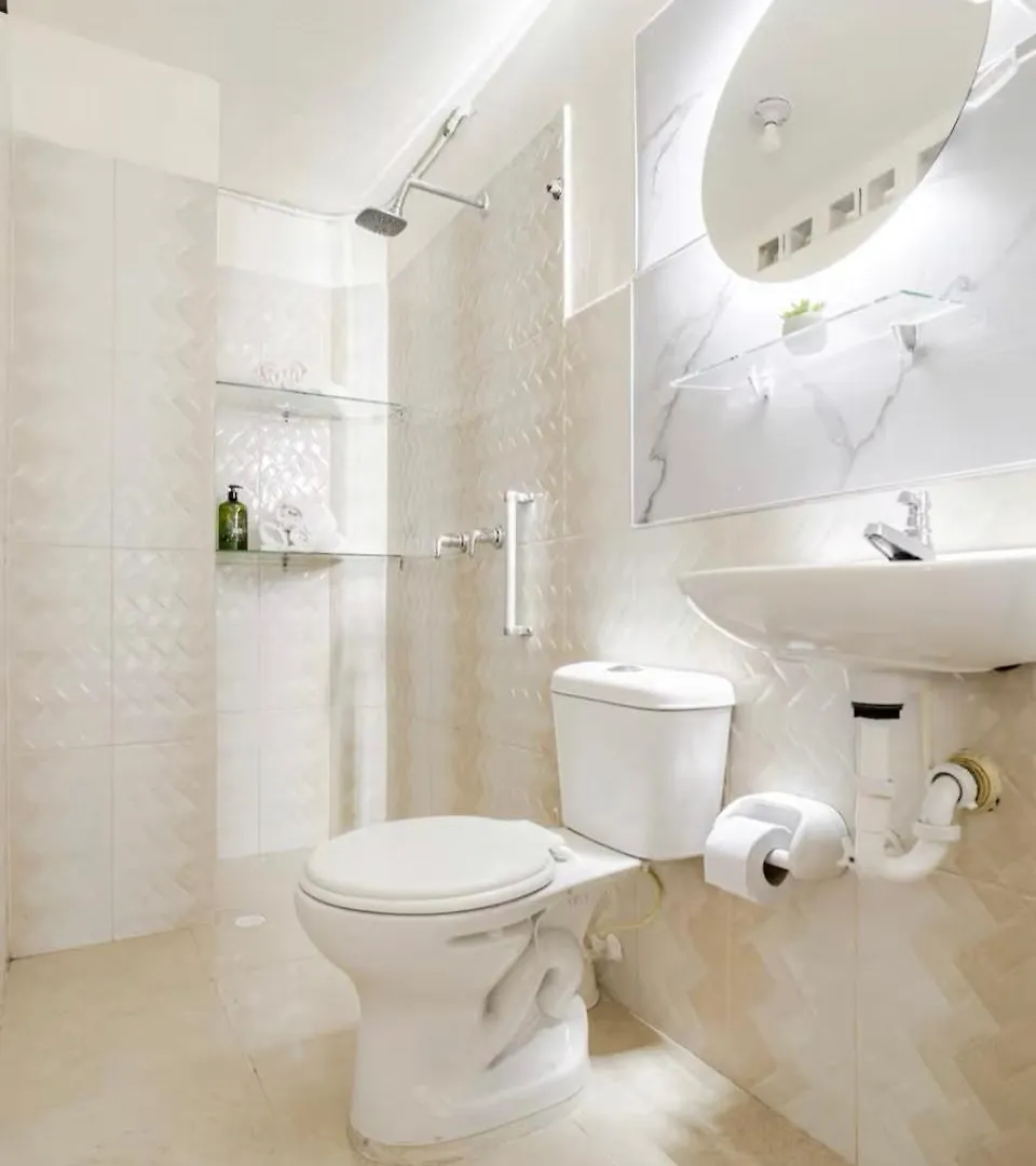 شقة El Poblado 4 Bedroom 3 Bathroom Private Terrace ميديلين